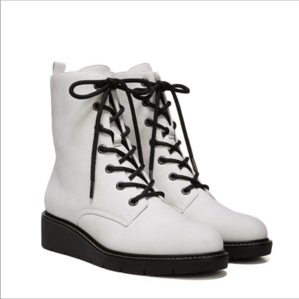 Straight up boots